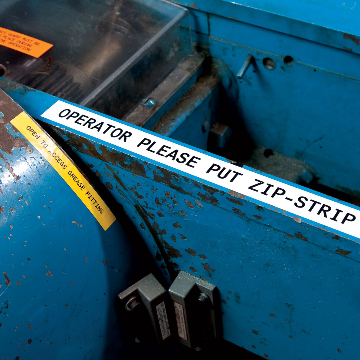M21750488 - Solvent/Chemical Resistant Polyester Labels, 0.75" - Image 6