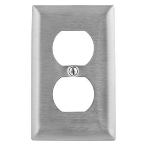 SS8 - Wallplate, 1-G, Duplex Receptacle, SS