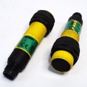SMA30SELQD - 27286 10-240V Ac/DC 4-Pin Photoelectric Sensor
