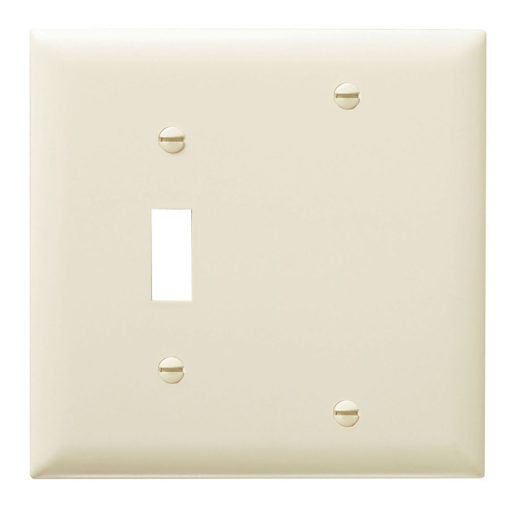 TP113LA - Trademaster Wallplate 2G 1 Toggle 1 Blank La