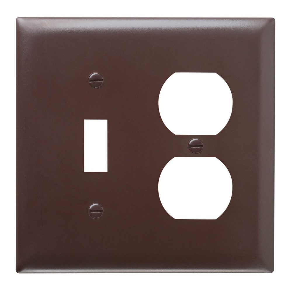 TP18 - Trademaster Wallplate 2G 1 Toggle 1 Duplex