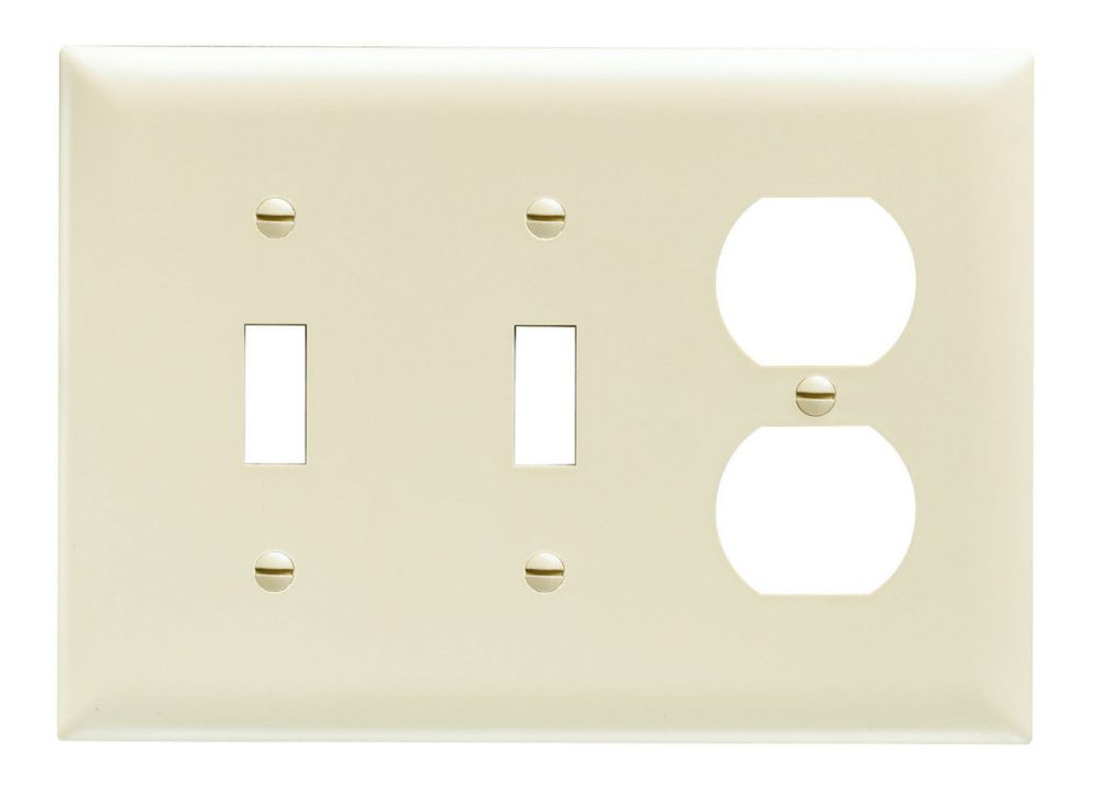 TP28LA - Trademaster Wallplate 3G 2 Toggle 1 Duplex La