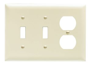 TP28I - Trademaster Wallplate 3G 2 Toggle 1 Duplex Iv