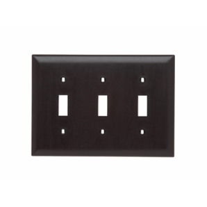 TP3 - Trademaster Wallplate 3G 3 Toggle BR