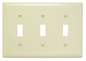 TP3I - Trademaster Wallplate 3G 3 Toggle Iv